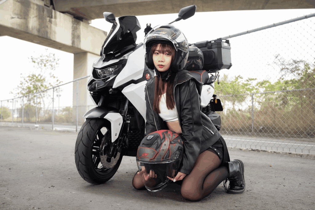 安全帽型行車紀錄器重要性 / 圖片來源：Pexels