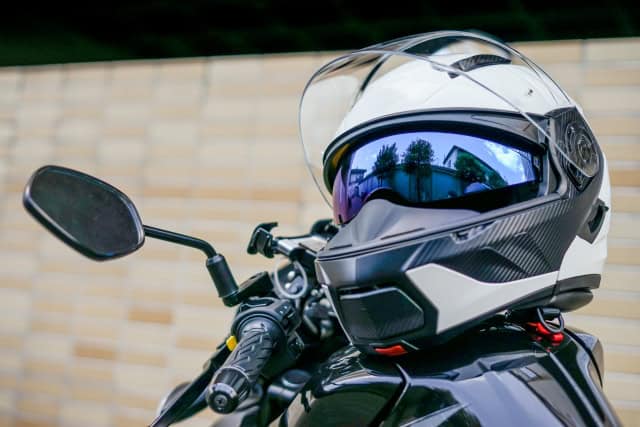 安全帽行車記錄器雙鏡頭推薦 TOP5！免安裝、高畫質夜視總整理