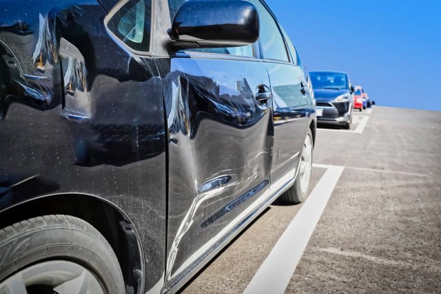 車子被刮求償全攻略：8 步驟教你蒐證、報警與保險理賠
